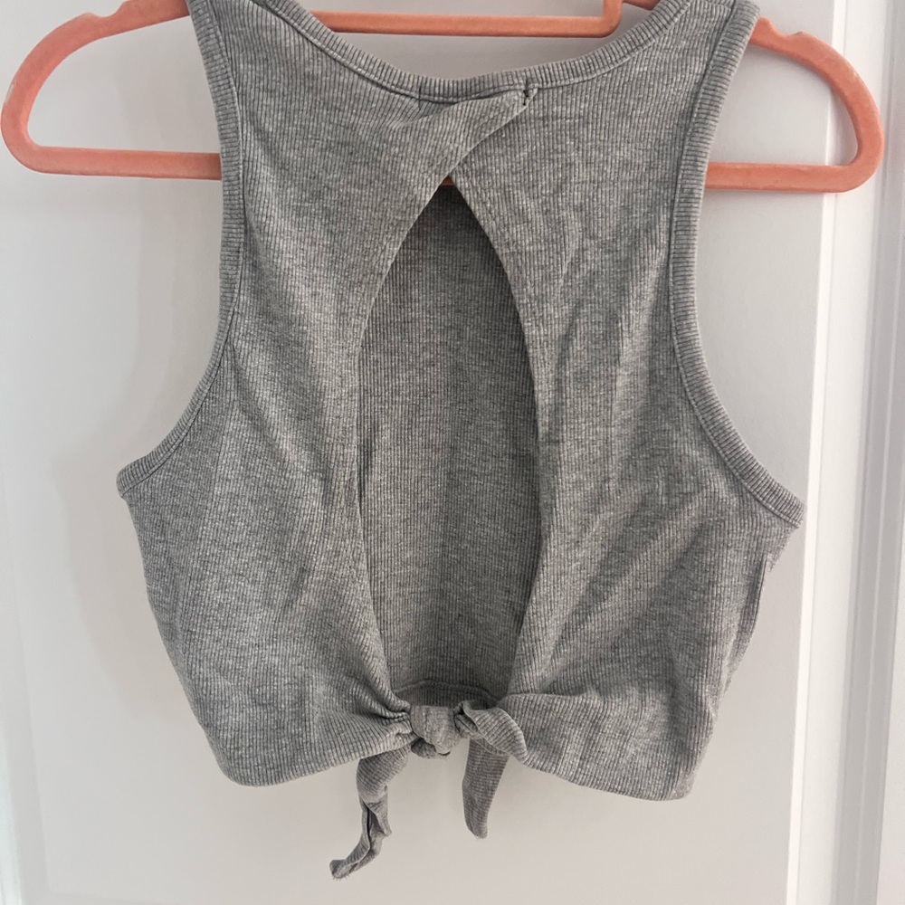 Forever 21 Gray Ribbed Crop Top - Picture 4 of 6